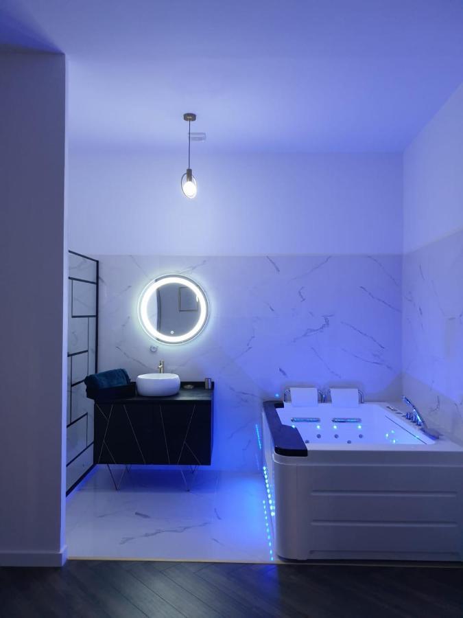 Miro Charme Et Volupte Apartment